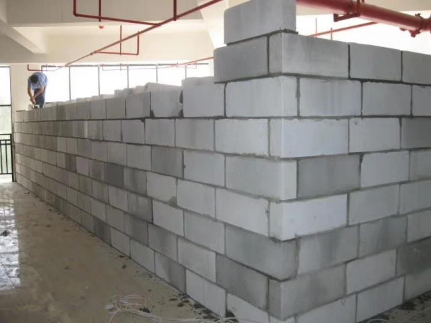 吴桥蒸压加气混凝土砌块承重墙静力和抗震性能的研究